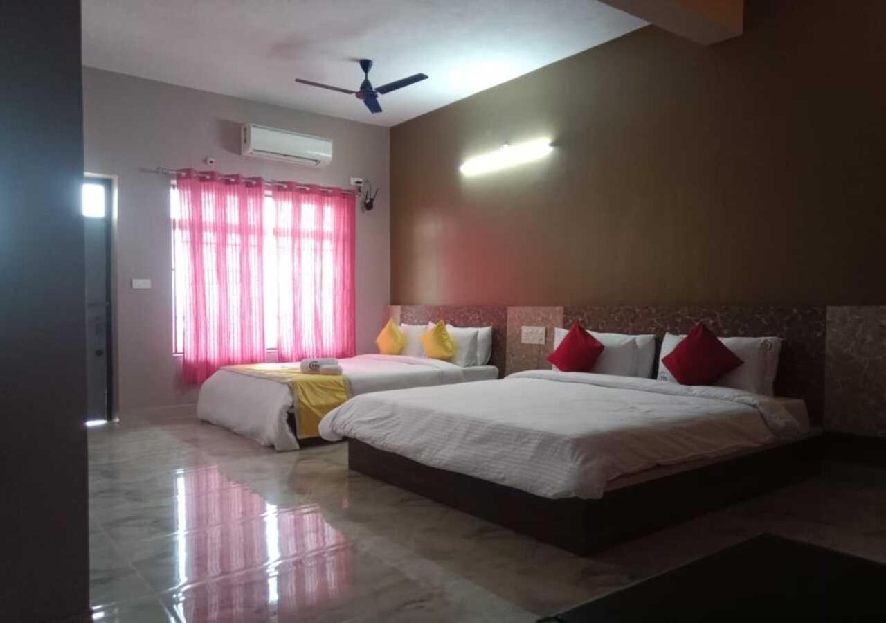 Hotel Golden Heights Gokarna Гокарна Екстериор снимка