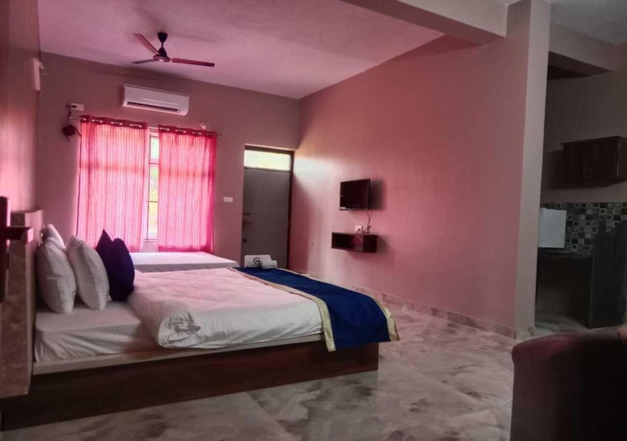 Hotel Golden Heights Gokarna Гокарна Екстериор снимка