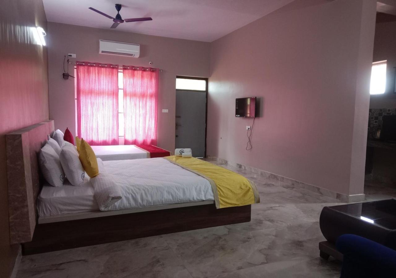 Hotel Golden Heights Gokarna Гокарна Екстериор снимка