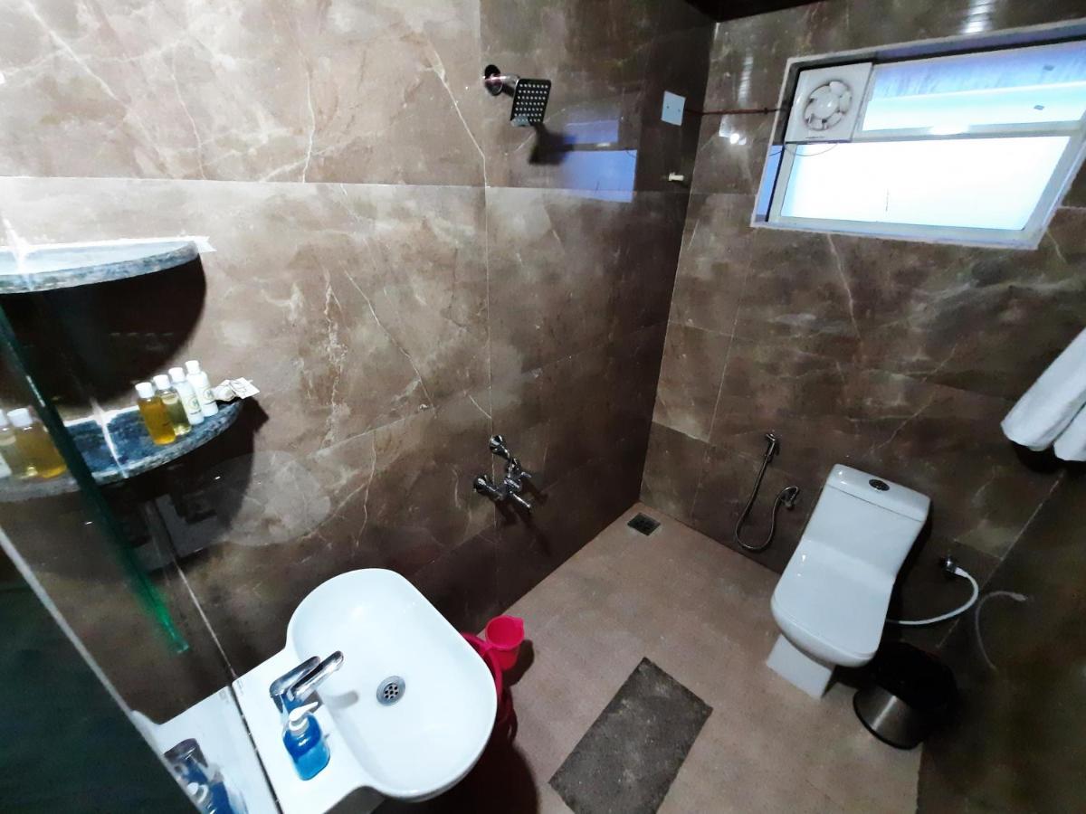 Hotel Golden Heights Gokarna Гокарна Екстериор снимка